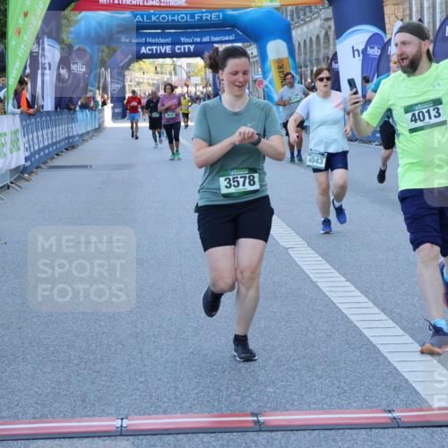 01.09.2024 - BARMER Alsterlauf Strokosch-Dieckow http://msf.ph/oto/6890891 01.09.2024 10:20:45 Ziel 2071, 3553, 3578, 3642, 4013, 4043, 8355 meine-sportfotos.de