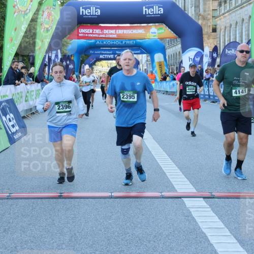 01.09.2024 - BARMER Alsterlauf Strokosch-Dieckow http://msf.ph/oto/6890926 01.09.2024 10:11:18 Ziel 2361, 2395, 2396, 2401, 2912, 3053, 3070, 3288, 4141, 4391, 4604, 8032, 8101, 8201 meine-sportfotos.de