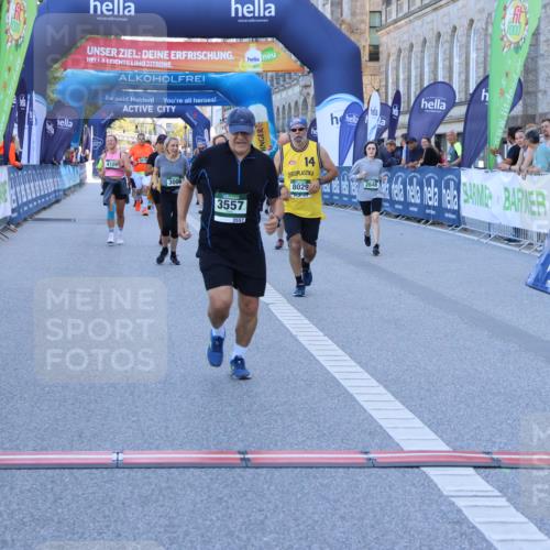01.09.2024 - BARMER Alsterlauf Strokosch-Dieckow http://msf.ph/oto/6890972 01.09.2024 10:21:13 Ziel 2225, 2641, 2648, 3006, 3219, 3220, 3266, 3557, 4099, 4105, 4970, 8016, 8029 meine-sportfotos.de