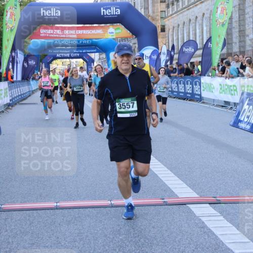 01.09.2024 - BARMER Alsterlauf Strokosch-Dieckow http://msf.ph/oto/6890979 01.09.2024 10:21:14 Ziel 2225, 2641, 2648, 3006, 3219, 3220, 3266, 3347, 3557, 4099, 4105, 4970, 8016, 8029 meine-sportfotos.de