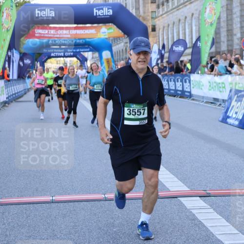 01.09.2024 - BARMER Alsterlauf Strokosch-Dieckow http://msf.ph/oto/6890981 01.09.2024 10:21:15 Ziel 2225, 2641, 2648, 3006, 3219, 3220, 3266, 3347, 3557, 4099, 4105, 4144, 4970, 8016, 8029 meine-sportfotos.de