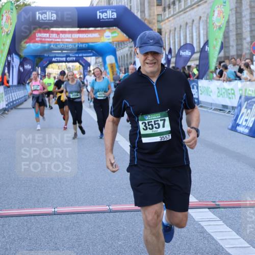 01.09.2024 - BARMER Alsterlauf Strokosch-Dieckow http://msf.ph/oto/6890984 01.09.2024 10:21:15 Ziel 2225, 2641, 2648, 3006, 3219, 3220, 3266, 3347, 3557, 4099, 4105, 4144, 4970, 8016, 8029 meine-sportfotos.de