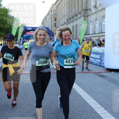 01.09.2024 - BARMER Alsterlauf Strokosch-Dieckow http://msf.ph/oto/6891009 01.09.2024 10:21:20 Ziel 2225, 2641, 2648, 3006, 3012, 3219, 3220, 3266, 3282, 3347, 4099, 4105, 4144, 4309, 4445, 4551, 4970, 8016, 8029 meine-sportfotos.de