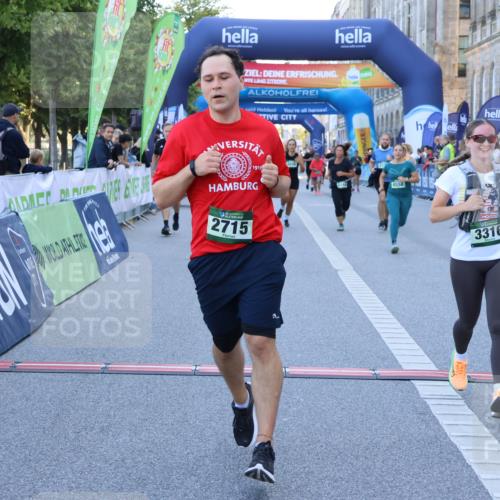 01.09.2024 - BARMER Alsterlauf Strokosch-Dieckow http://msf.ph/oto/6891018 01.09.2024 10:11:51 Ziel 2176, 2197, 2715, 3316, 3527, 3528, 3530, 3955, 4428, 4558, 4608, 4609, 4687, 4813, 4936, 5144, 8149 meine-sportfotos.de