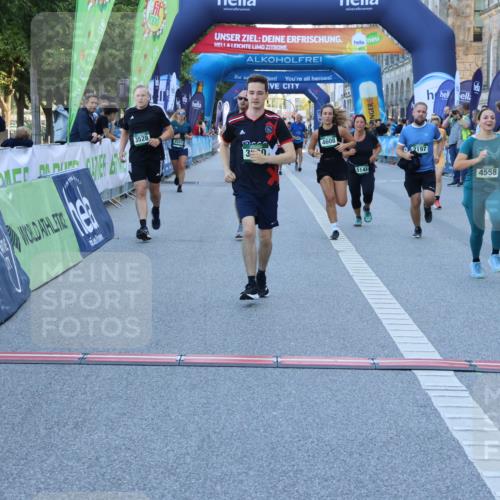 01.09.2024 - BARMER Alsterlauf Strokosch-Dieckow http://msf.ph/oto/6891022 01.09.2024 10:11:52 Ziel 2176, 2197, 2715, 3223, 3316, 3367, 3528, 3530, 3955, 4428, 4558, 4608, 4609, 4687, 4813, 4936, 5144, 8149 meine-sportfotos.de
