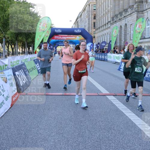 01.09.2024 - BARMER Alsterlauf Strokosch-Dieckow http://msf.ph/oto/6891045 01.09.2024 10:21:31 Ziel 2744, 3281, 3282, 3302, 3360, 4445, 4551 meine-sportfotos.de