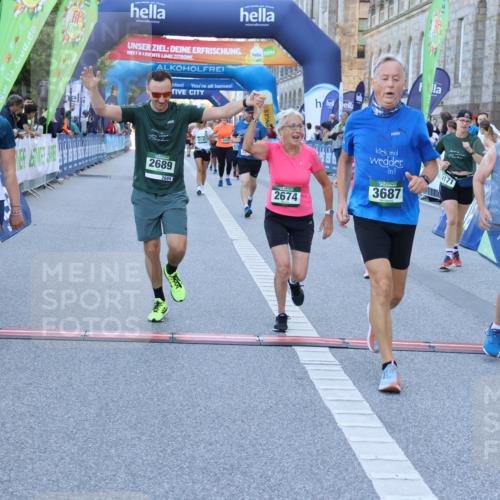01.09.2024 - BARMER Alsterlauf Strokosch-Dieckow http://msf.ph/oto/6891052 01.09.2024 10:12:05 Ziel 2206, 2244, 2674, 2689, 3223, 3323, 3367, 3687, 3912, 4052, 4171, 4908, 4926, 5138 meine-sportfotos.de