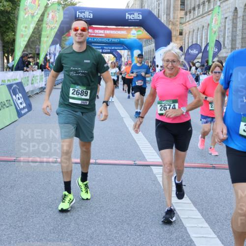 01.09.2024 - BARMER Alsterlauf Strokosch-Dieckow http://msf.ph/oto/6891060 01.09.2024 10:12:06 Ziel 2206, 2244, 2674, 2689, 3323, 3687, 3912, 4052, 4171, 4908, 4926, 5138, 8109 meine-sportfotos.de