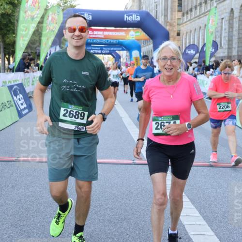 01.09.2024 - BARMER Alsterlauf Strokosch-Dieckow http://msf.ph/oto/6891063 01.09.2024 10:12:07 Ziel 2206, 2244, 2674, 2689, 3323, 3687, 3912, 4052, 4171, 4749, 4908, 4926, 5138, 8109 meine-sportfotos.de