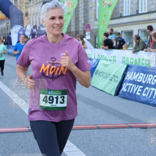 01.09.2024 - BARMER Alsterlauf Strokosch-Dieckow http://msf.ph/oto/6891071 01.09.2024 10:21:44 Ziel 2288, 2346, 2571, 2573, 2797, 2872, 2873, 2938, 3015, 3491, 4913, 8227 meine-sportfotos.de