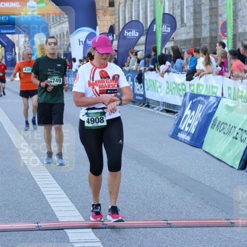 01.09.2024 - BARMER Alsterlauf Strokosch-Dieckow http://msf.ph/oto/6891076 01.09.2024 10:12:15 Ziel 2245, 3470, 3912, 4142, 4301, 4749, 4908, 5138, 8109 meine-sportfotos.de