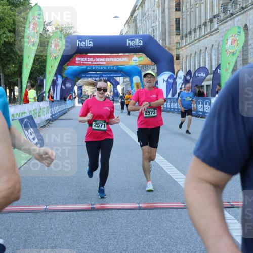 01.09.2024 - BARMER Alsterlauf Strokosch-Dieckow http://msf.ph/oto/6891086 01.09.2024 10:21:51 Ziel 2287, 2288, 2571, 2573, 2797, 2872, 2873, 2938, 3015, 3491, 3913, 8227 meine-sportfotos.de