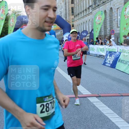01.09.2024 - BARMER Alsterlauf Strokosch-Dieckow http://msf.ph/oto/6891091 01.09.2024 10:21:52 Ziel 2287, 2288, 2571, 2573, 2872, 2873, 3015, 3146, 3147, 3491, 3913, 8083 meine-sportfotos.de