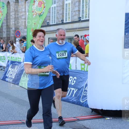 01.09.2024 - BARMER Alsterlauf Strokosch-Dieckow http://msf.ph/oto/6891095 01.09.2024 10:21:55 Ziel 2287, 2288, 3146, 3147, 3913, 8083 meine-sportfotos.de