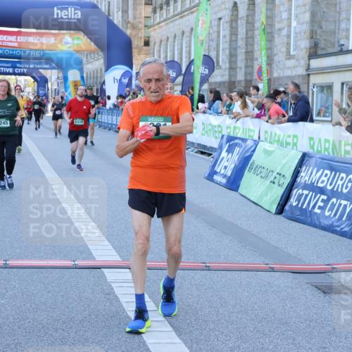 01.09.2024 - BARMER Alsterlauf Strokosch-Dieckow http://msf.ph/oto/6891097 01.09.2024 10:12:23 Ziel 2245, 3470, 3504, 3883, 4032, 4301, 5147, 5310, 8190 meine-sportfotos.de