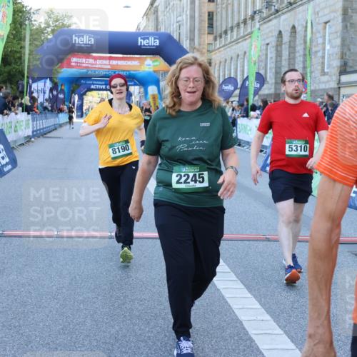 01.09.2024 - BARMER Alsterlauf Strokosch-Dieckow http://msf.ph/oto/6891101 01.09.2024 10:12:27 Ziel 2245, 2282, 2942, 3470, 3504, 3587, 3883, 4032, 5147, 5310, 8190 meine-sportfotos.de