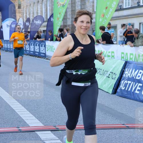 01.09.2024 - BARMER Alsterlauf Strokosch-Dieckow http://msf.ph/oto/6891110 01.09.2024 10:21:59 Ziel 3146, 3147, 3319, 3913, 4019, 8083 meine-sportfotos.de