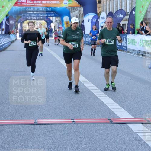 01.09.2024 - BARMER Alsterlauf Strokosch-Dieckow http://msf.ph/oto/6891136 01.09.2024 10:22:16 Ziel 2025, 2277, 2326, 2803, 3157, 3250, 3926, 4983, 8357 meine-sportfotos.de
