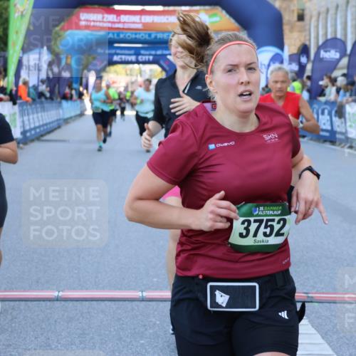 01.09.2024 - BARMER Alsterlauf Strokosch-Dieckow http://msf.ph/oto/6891149 01.09.2024 10:12:41 Ziel 2289, 2290, 3107, 3275, 3752, 3950, 4220, 4287, 4446, 4665, 4759, 4771, 4945, 5081, 5096, 5111, 5296, 8062 meine-sportfotos.de