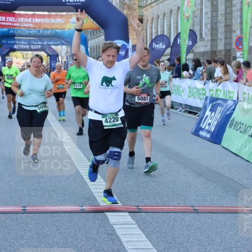 01.09.2024 - BARMER Alsterlauf Strokosch-Dieckow http://msf.ph/oto/6891151 01.09.2024 10:12:46 Ziel 2059, 2289, 3134, 3275, 3722, 3817, 4068, 4070, 4220, 4287, 4665, 4759, 4771, 4945, 5081, 5096, 5111, 5296, 8062 meine-sportfotos.de