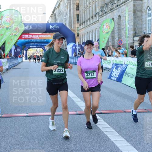 01.09.2024 - BARMER Alsterlauf Strokosch-Dieckow http://msf.ph/oto/6891175 01.09.2024 10:22:30 Ziel 2178, 3210, 3221, 3222, 3300, 3925 meine-sportfotos.de