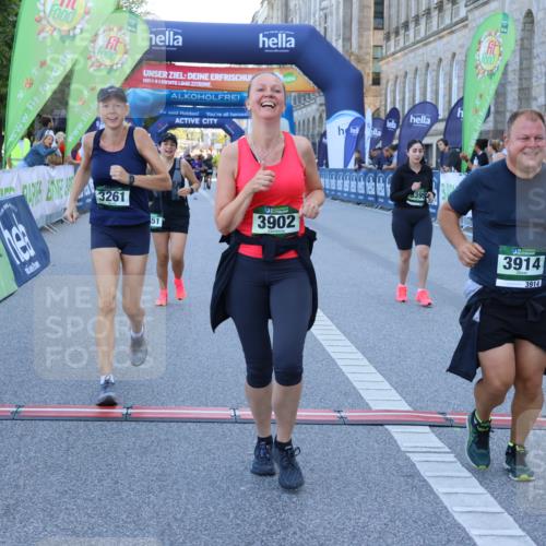 01.09.2024 - BARMER Alsterlauf Strokosch-Dieckow http://msf.ph/oto/6891205 01.09.2024 10:22:55 Ziel 2072, 2073, 3261, 3395, 3902, 3914, 4385, 4632, 4651, 5036 meine-sportfotos.de