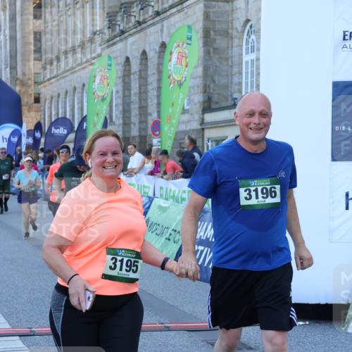 01.09.2024 - BARMER Alsterlauf Strokosch-Dieckow http://msf.ph/oto/6891250 01.09.2024 10:13:15 Ziel 2786, 2888, 3195, 3196, 3239, 3276, 3562, 3619, 3886, 3994, 4184, 4603, 5042, 8199, 8290 meine-sportfotos.de