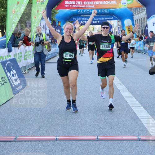 01.09.2024 - BARMER Alsterlauf Strokosch-Dieckow http://msf.ph/oto/6891258 01.09.2024 10:13:20 Ziel 2786, 2838, 2839, 2888, 3239, 3562, 3619, 3728, 3886, 3994, 4184, 4825, 5042, 8199, 8289, 8290 meine-sportfotos.de