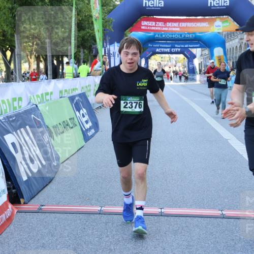 01.09.2024 - BARMER Alsterlauf Strokosch-Dieckow http://msf.ph/oto/6891279 01.09.2024 10:23:21 Ziel 2376, 2635, 2645, 2799, 2800, 3408, 3840, 4456, 5032, 8320 meine-sportfotos.de