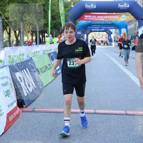 01.09.2024 - BARMER Alsterlauf Strokosch-Dieckow http://msf.ph/oto/6891281 01.09.2024 10:23:21 Ziel 2376, 2635, 2645, 2799, 2800, 3408, 3840, 4456, 5032, 8320 meine-sportfotos.de