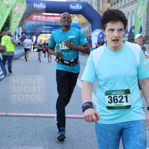 01.09.2024 - BARMER Alsterlauf Strokosch-Dieckow http://msf.ph/oto/6891298 01.09.2024 10:13:42 Ziel 2785, 2837, 3129, 3505, 3550, 4079, 4778, 4947, 8344, 8348 meine-sportfotos.de