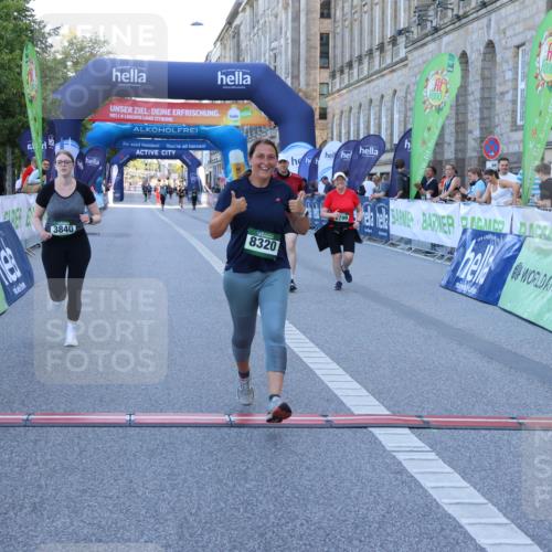 01.09.2024 - BARMER Alsterlauf Strokosch-Dieckow http://msf.ph/oto/6891299 01.09.2024 10:23:26 Ziel 2799, 2800, 3408, 3840, 8320 meine-sportfotos.de