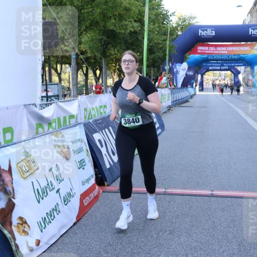 01.09.2024 - BARMER Alsterlauf Strokosch-Dieckow http://msf.ph/oto/6891308 01.09.2024 10:23:28 Ziel 2799, 2800, 3408, 3840, 8320 meine-sportfotos.de