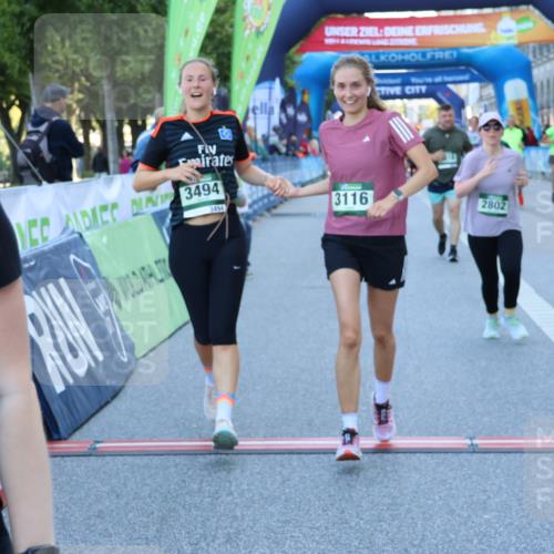 01.09.2024 - BARMER Alsterlauf Strokosch-Dieckow http://msf.ph/oto/6891342 01.09.2024 10:14:01 Ziel 2094, 2154, 2474, 2750, 2802, 3116, 3188, 3494, 3572, 3708, 3818, 4062, 4063, 4122, 5063, 8284, 8285 meine-sportfotos.de