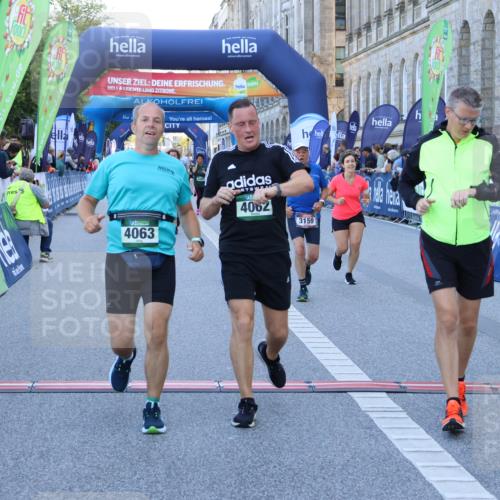 01.09.2024 - BARMER Alsterlauf Strokosch-Dieckow http://msf.ph/oto/6891367 01.09.2024 10:14:12 Ziel 2033, 2500, 2569, 2651, 2988, 2989, 3099, 3159, 3709, 4062, 4063, 4307, 4953, 4954, 8284, 8285 meine-sportfotos.de
