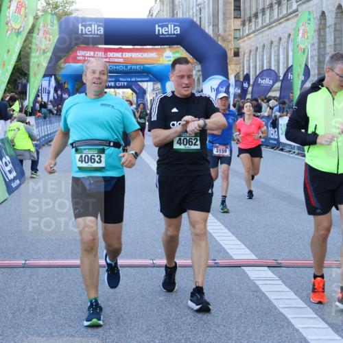 01.09.2024 - BARMER Alsterlauf Strokosch-Dieckow http://msf.ph/oto/6891369 01.09.2024 10:14:12 Ziel 2033, 2500, 2569, 2651, 2988, 2989, 3099, 3159, 3709, 4062, 4063, 4307, 4953, 4954, 8284, 8285 meine-sportfotos.de