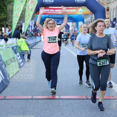 01.09.2024 - BARMER Alsterlauf Strokosch-Dieckow http://msf.ph/oto/6891373 01.09.2024 10:14:18 Ziel 2033, 2500, 2550, 2569, 2637, 2988, 2989, 3099, 3709, 4307, 4953, 4954, 5273 meine-sportfotos.de