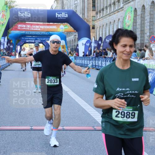 01.09.2024 - BARMER Alsterlauf Strokosch-Dieckow http://msf.ph/oto/6891384 01.09.2024 10:14:23 Ziel 2033, 2500, 2550, 2585, 2586, 2637, 2988, 2989, 4449, 4516, 5218, 5273 meine-sportfotos.de