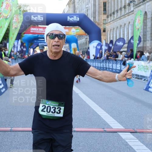 01.09.2024 - BARMER Alsterlauf Strokosch-Dieckow http://msf.ph/oto/6891389 01.09.2024 10:14:24 Ziel 2033, 2500, 2550, 2585, 2586, 2637, 2988, 2989, 3620, 4449, 4516, 5218, 5273 meine-sportfotos.de