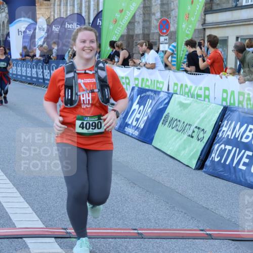 01.09.2024 - BARMER Alsterlauf Strokosch-Dieckow http://msf.ph/oto/6891390 01.09.2024 10:24:20 Ziel 2597, 2598, 2995, 3660, 4090 meine-sportfotos.de