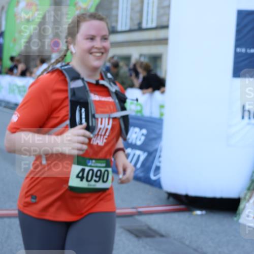 01.09.2024 - BARMER Alsterlauf Strokosch-Dieckow http://msf.ph/oto/6891396 01.09.2024 10:24:21 Ziel 2597, 2598, 3660, 4090 meine-sportfotos.de