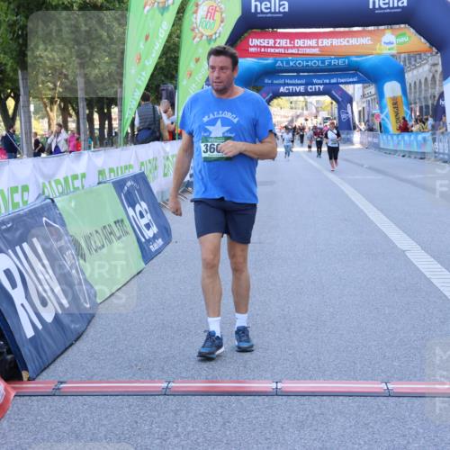 01.09.2024 - BARMER Alsterlauf Strokosch-Dieckow http://msf.ph/oto/6891398 01.09.2024 10:24:25 Ziel 2597, 2598, 3660 meine-sportfotos.de