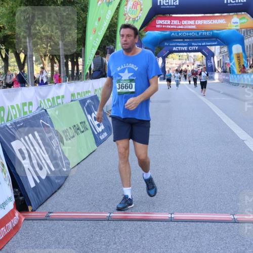 01.09.2024 - BARMER Alsterlauf Strokosch-Dieckow http://msf.ph/oto/6891400 01.09.2024 10:24:26 Ziel 2597, 2598, 3660 meine-sportfotos.de