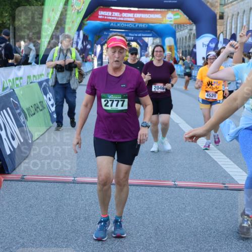 01.09.2024 - BARMER Alsterlauf Strokosch-Dieckow http://msf.ph/oto/6891431 01.09.2024 10:14:42 Ziel 2046, 2120, 2690, 2753, 2777, 3326, 3556, 3618, 3782, 3970, 4520, 4705, 5030, 5214 meine-sportfotos.de