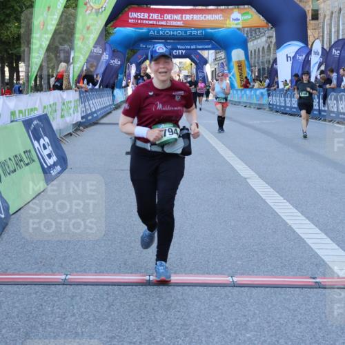 01.09.2024 - BARMER Alsterlauf Strokosch-Dieckow http://msf.ph/oto/6891441 01.09.2024 10:24:50 Ziel 2273, 2794, 3837, 8188, 8247 meine-sportfotos.de