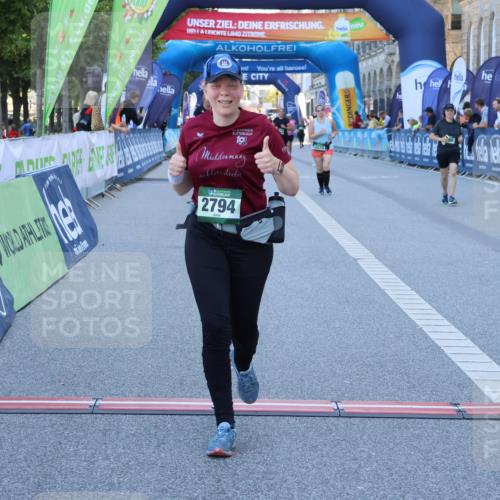 01.09.2024 - BARMER Alsterlauf Strokosch-Dieckow http://msf.ph/oto/6891442 01.09.2024 10:24:51 Ziel 2273, 2794, 3837, 8188, 8247 meine-sportfotos.de