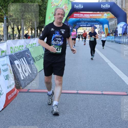 01.09.2024 - BARMER Alsterlauf Strokosch-Dieckow http://msf.ph/oto/6891465 01.09.2024 10:25:01 Ziel 2273, 2743, 3127, 4527, 8247 meine-sportfotos.de