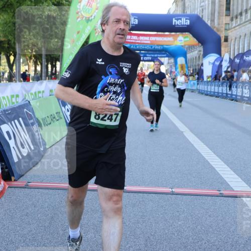01.09.2024 - BARMER Alsterlauf Strokosch-Dieckow http://msf.ph/oto/6891469 01.09.2024 10:25:02 Ziel 2273, 2743, 3127, 4527, 8247 meine-sportfotos.de