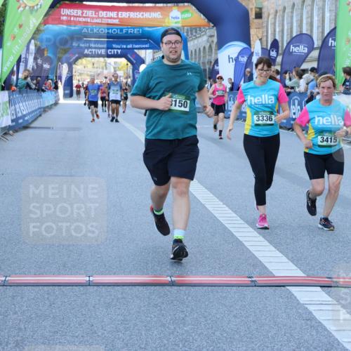 01.09.2024 - BARMER Alsterlauf Strokosch-Dieckow http://msf.ph/oto/6891492 01.09.2024 10:15:10 Ziel 2258, 2414, 3336, 3415, 8150 meine-sportfotos.de
