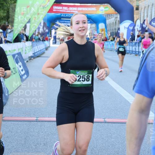 01.09.2024 - BARMER Alsterlauf Strokosch-Dieckow http://msf.ph/oto/6891525 01.09.2024 10:15:25 Ziel 2493, 2497, 2529, 3091, 3108, 3109, 3258, 3424, 3873, 4340, 4484, 4526, 4701, 5217 meine-sportfotos.de